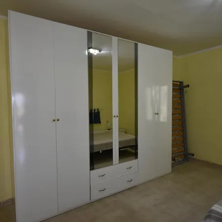 House 2 Indipendente Apartment *